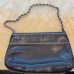 Amazing Chanel pouchette in perfect condition!